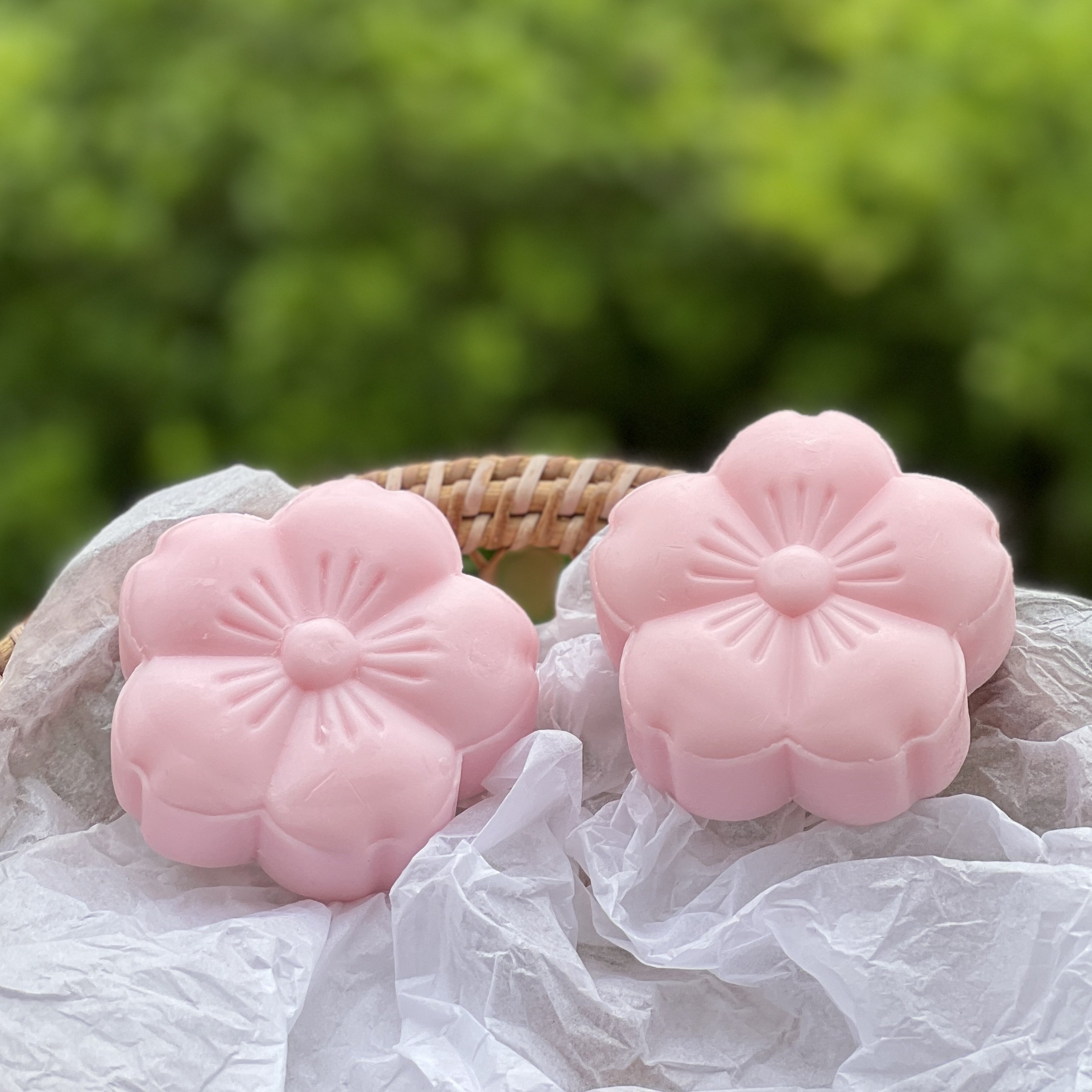 OEM New Design Sakura Flower Natural Soap Cherry Blossom Removal Dark Skin Soap Bar Handmade PH Balance Itching Yoni Soap