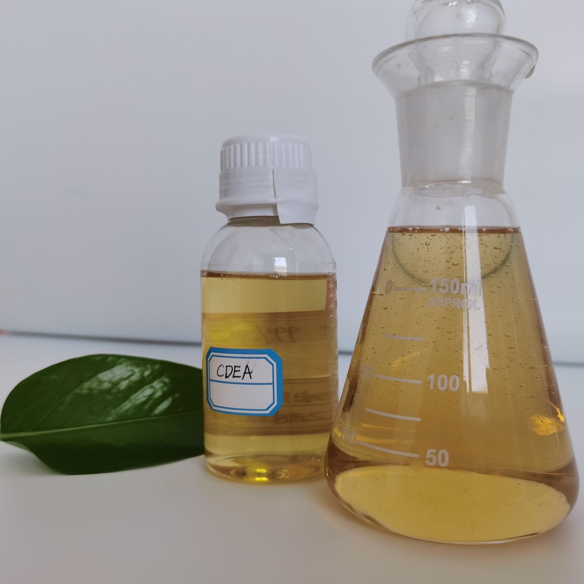 high quality Daily Chemicals Cocamide DEA 6501 Surfactants Diethanolamine Of Coconut Oil (1:2) CDEA