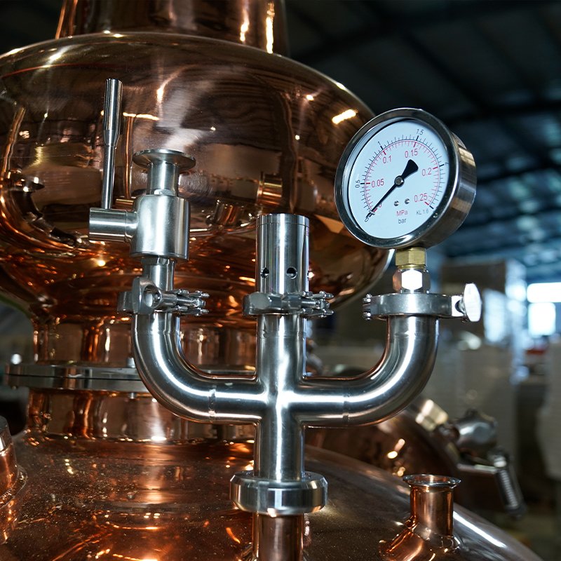 Leno Price Stiller Alembic Whisky Gin Vodka Distill Boiler Copper Still Reflux Column Distillation Liquor Distillery Equipment