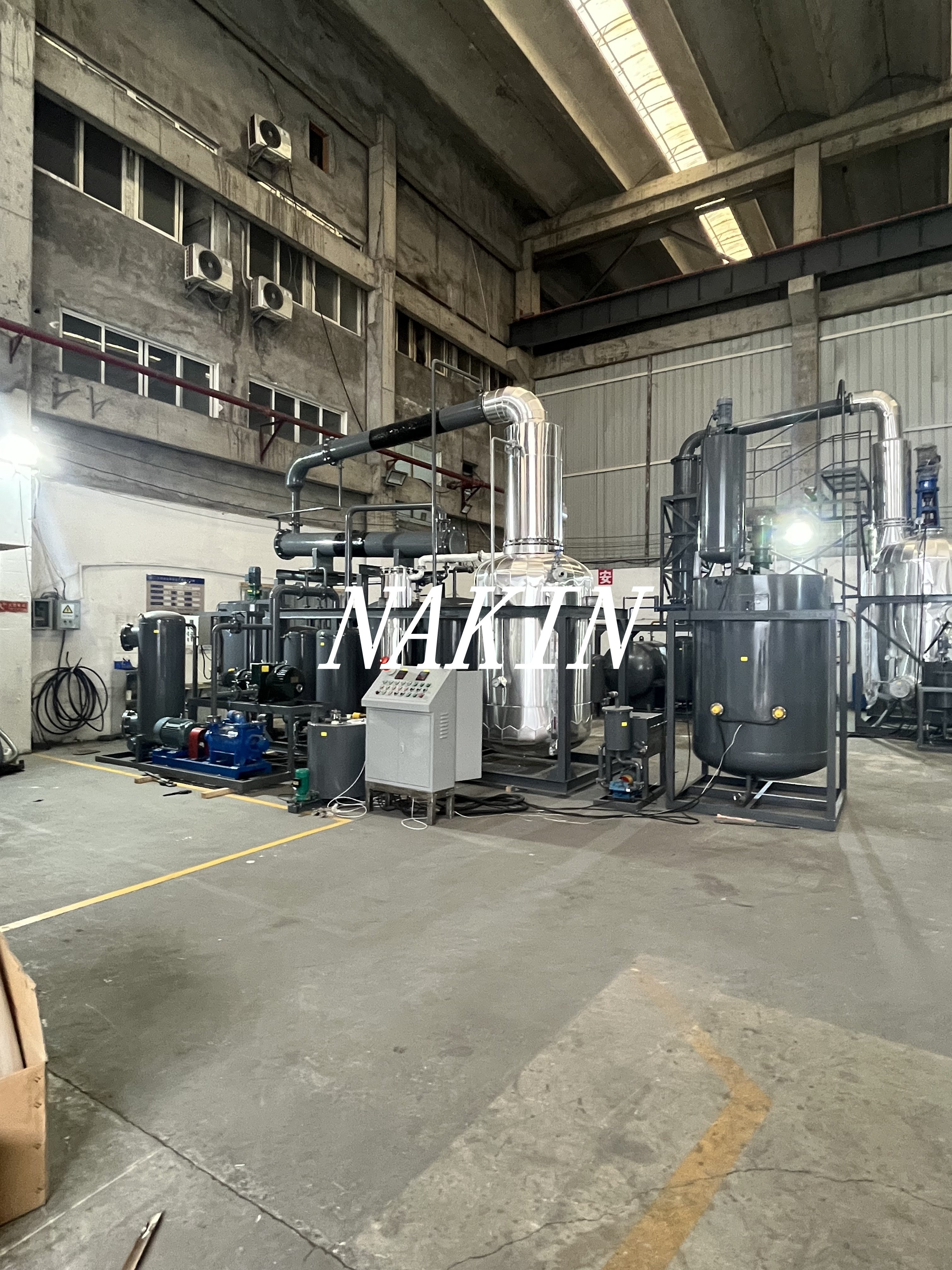 Chinese Supplier Waste Oil Black Engine Oil Recycling Machine