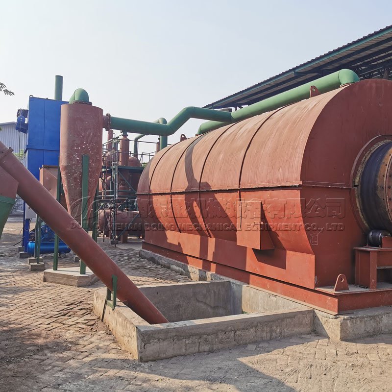 Waste plastic to biodiesel plant Plastic pyrolysis plant old tires recycling machine