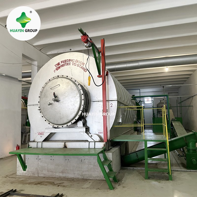 Huayin 15 ton Pyrolysis Machine Waste Plastic To Fuel Oil Diesel Pyrolysis Plant Cost