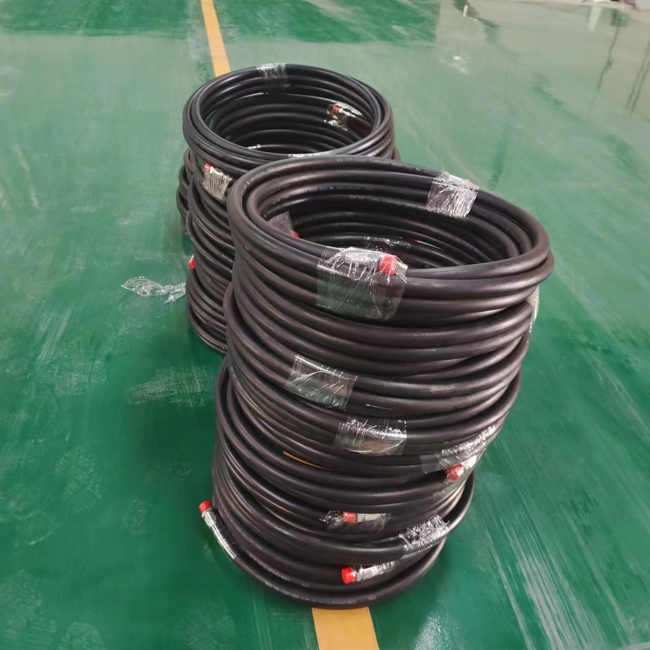 Flexible Smooth NBR Braided 1/2'' 3/8'' 5/16'' Rubber Hose Diesel Gasoline Petrol Air Oil Water Gas Fuel Pump Hose for Fuel