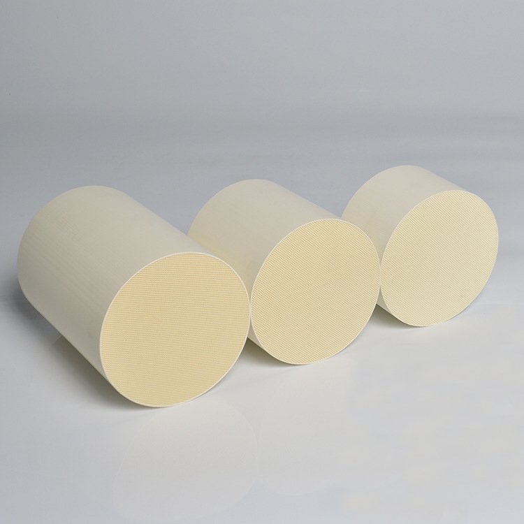 Catalytic Converter For Diesel Generator Euro 4 Euro 5 Universal Ceramic Honeycomb For Catalyst Converters