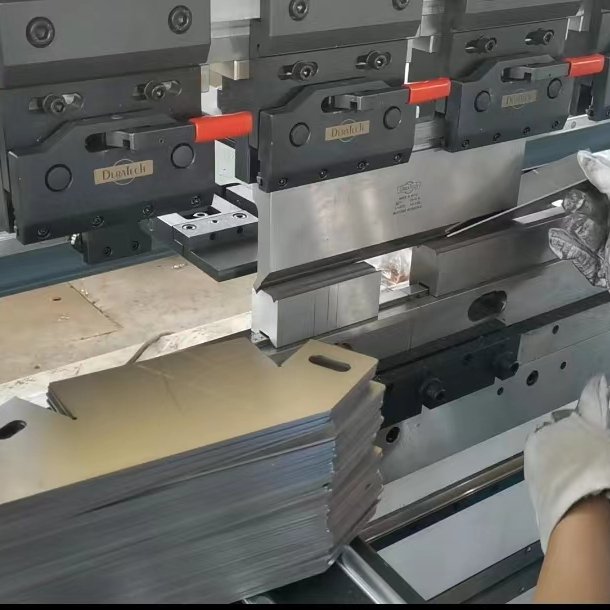 Bending Machine Used For Metal Plate Industrial CNC Aluminium Profile Extrusion Plant