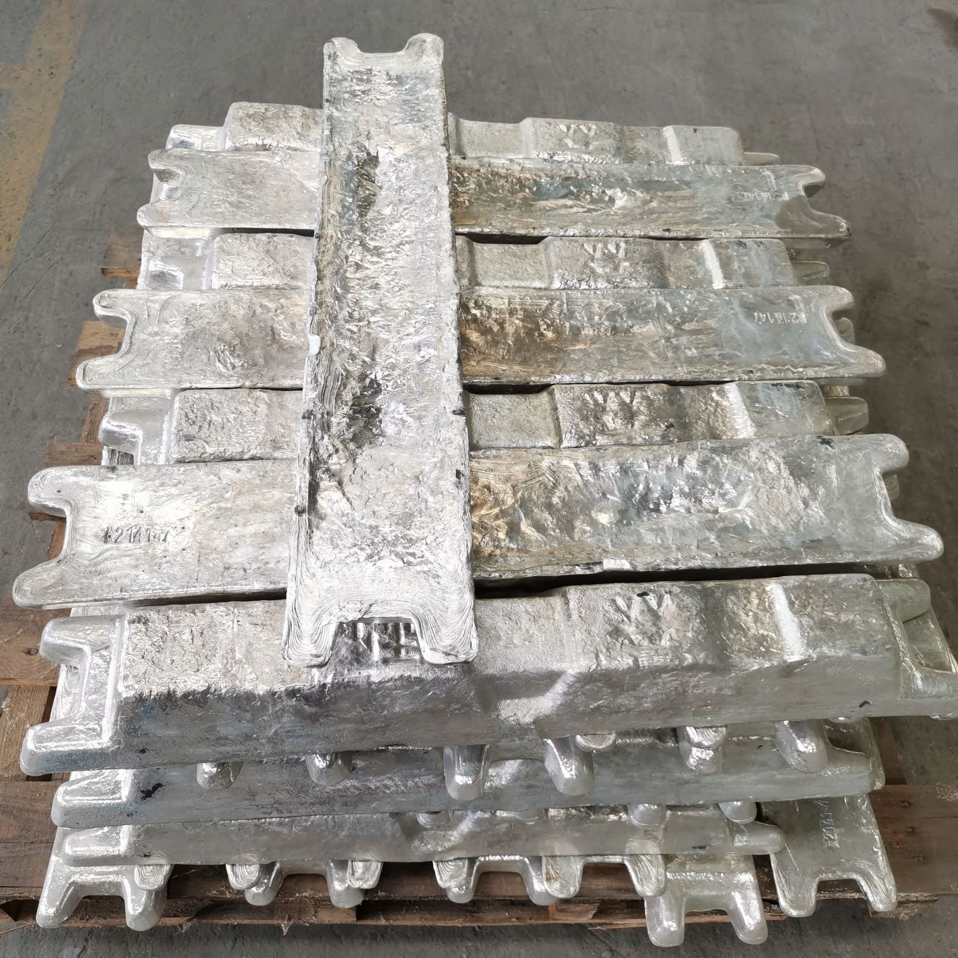 wholesale pure aluminum ingot Factory Sale Aluminum Ingots 99.7% Manufactured And Shipped From Germany Europe