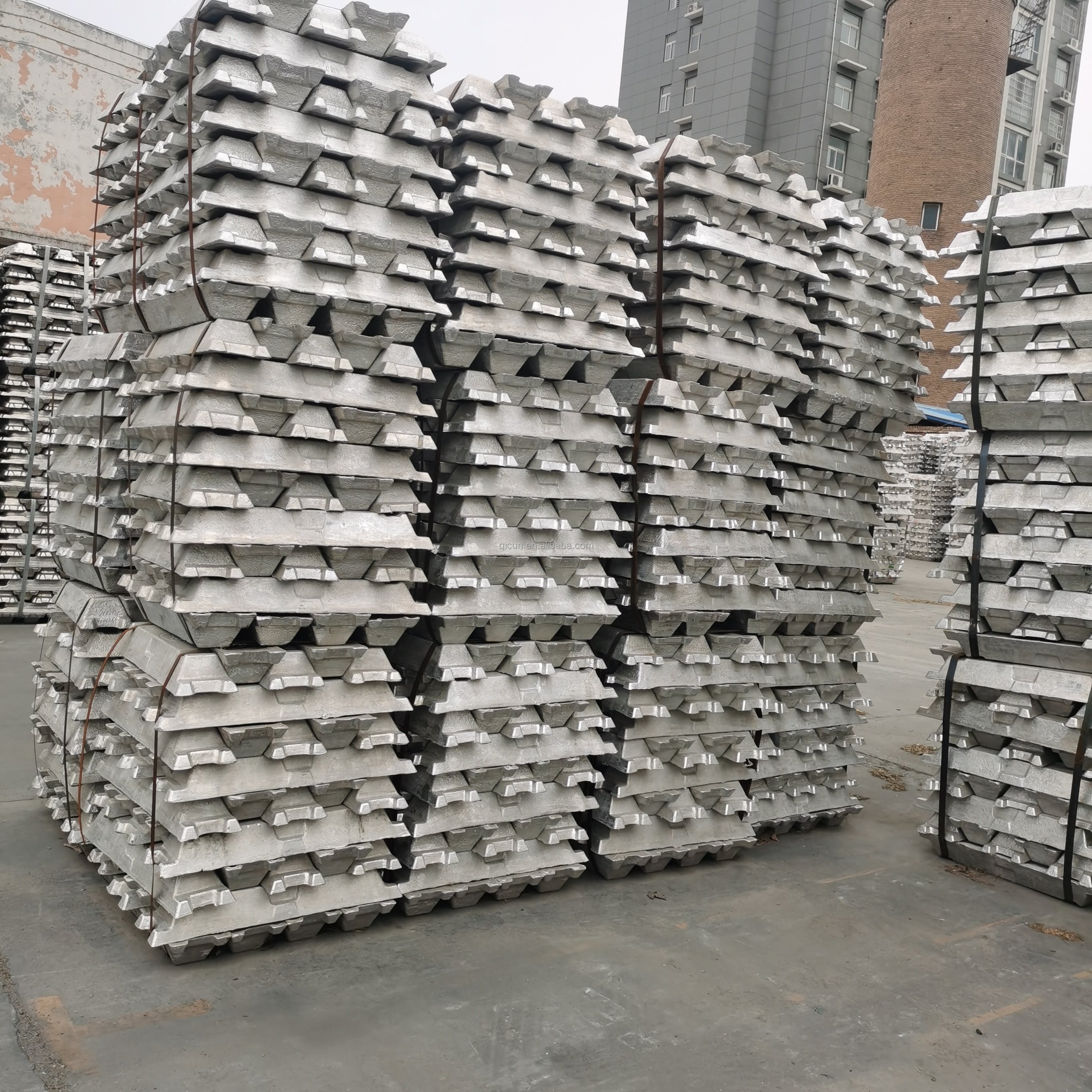Aluminium ingots/Aluminum ingot 99.99%