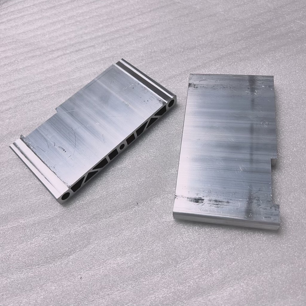 Factory Direct Sales New Energy Aluminum Extrusion Aluminum Profile Battery End Plate