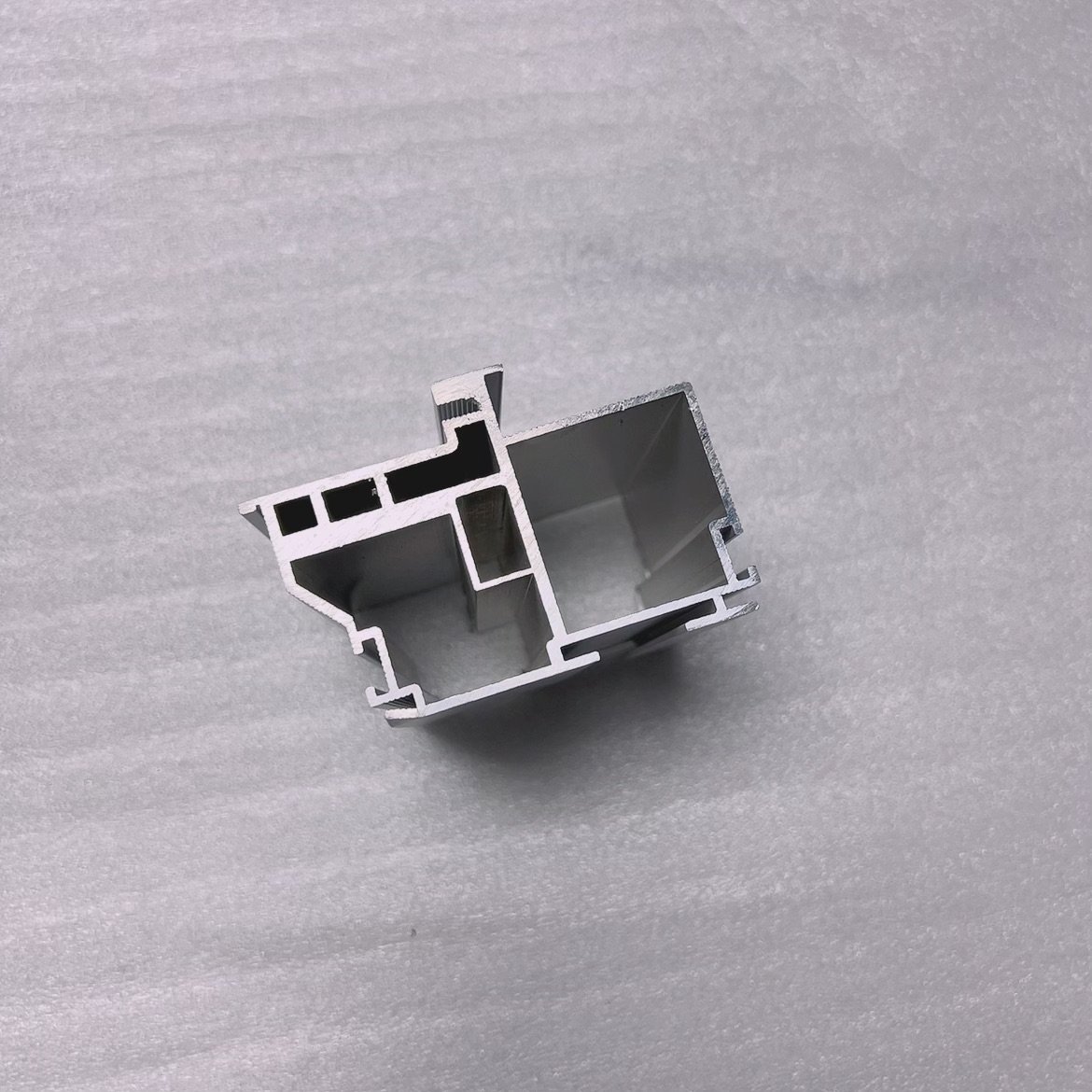 Factory Direct Sales New Energy Aluminum Extrusion Aluminum Profile Battery End Plate