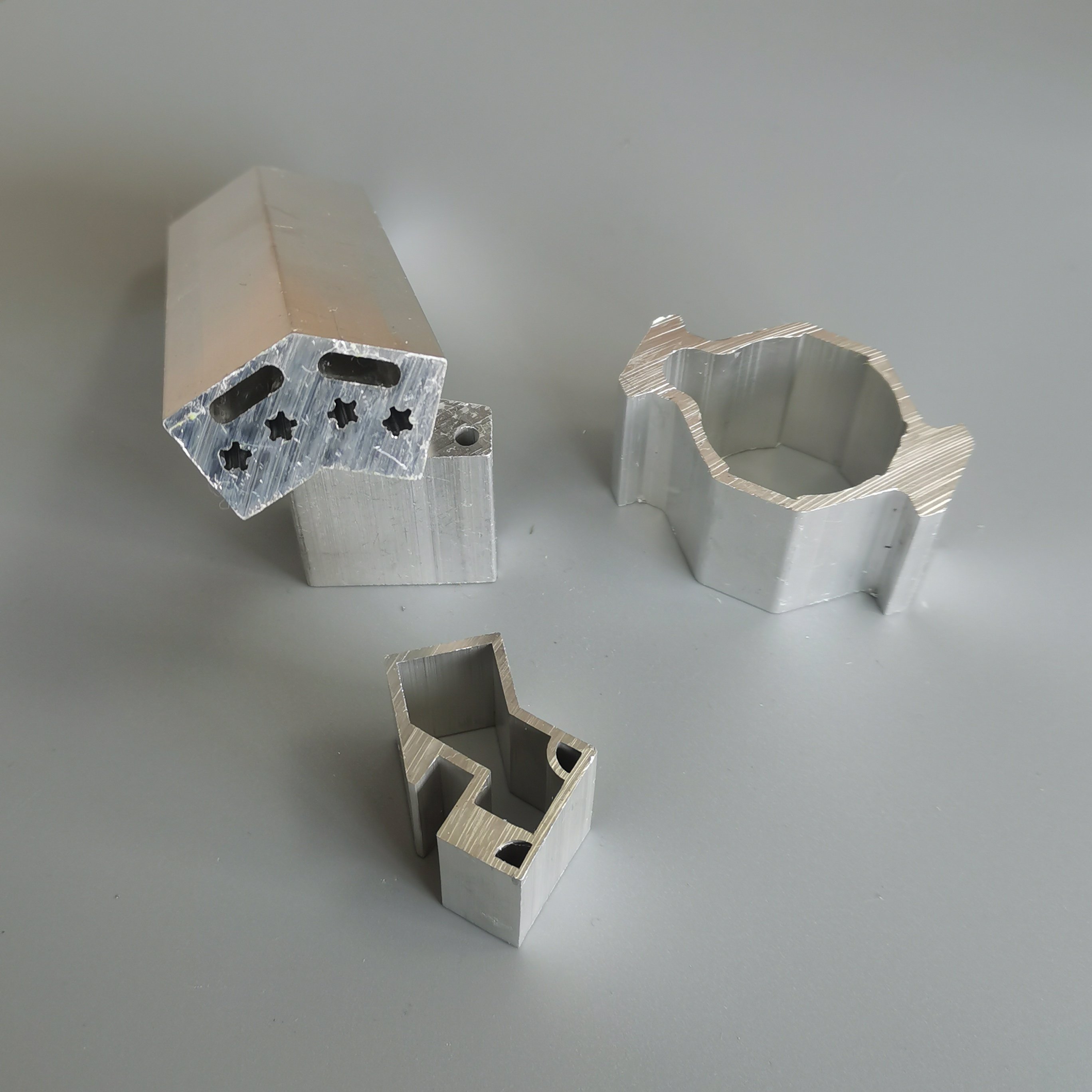 Custom Extruded Aluminium Profile 6061 6063 anodized Industrial Manufacturer CNC Extrusion Aluminum Profiles
