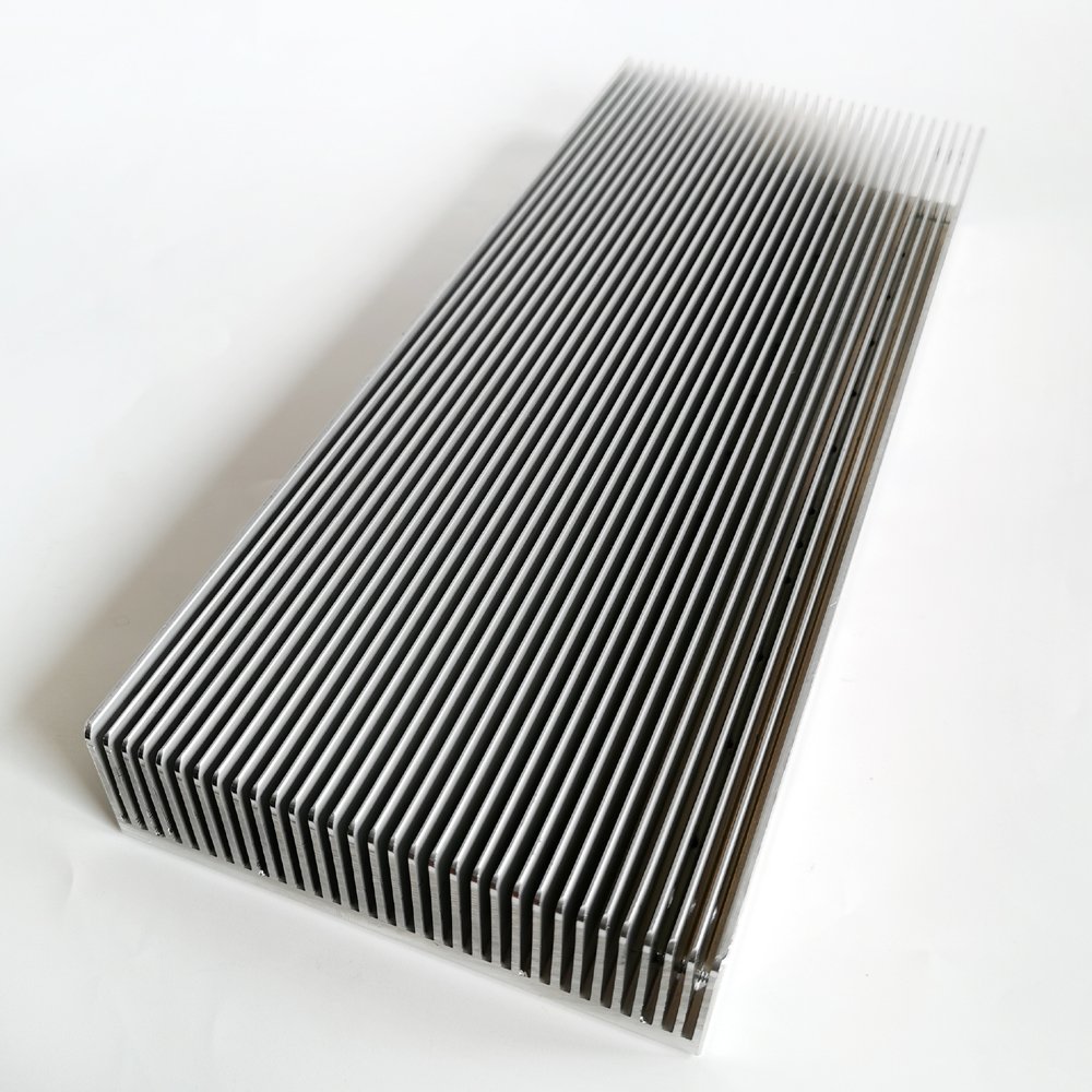 Custom 6000 Series Amplifier Heat Sink 120(W)*36(H)*305(L)mm CNC Processed Extruded Heatsink