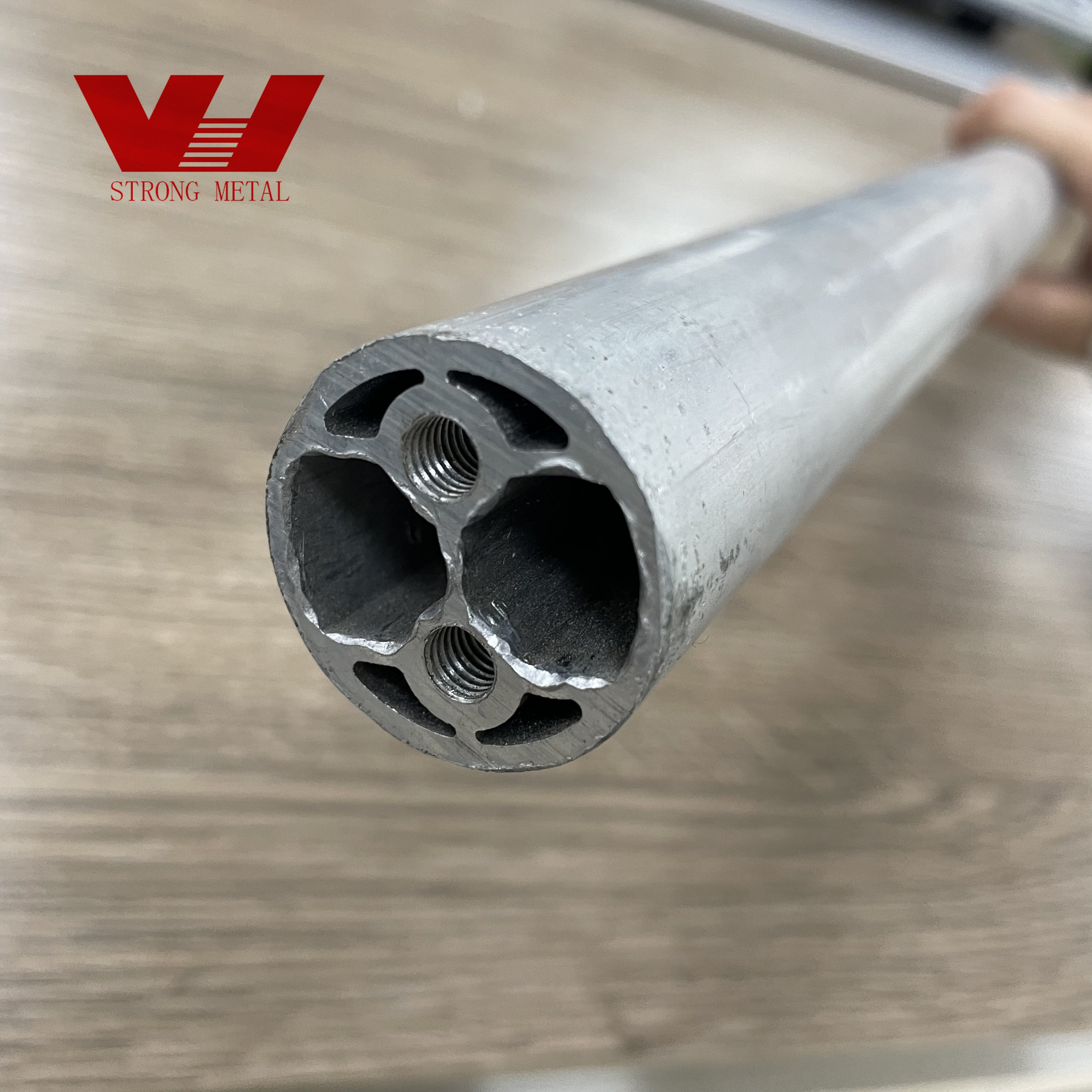Anodized Extruded Aluminium Round Tube Pipes with Holes for Screw