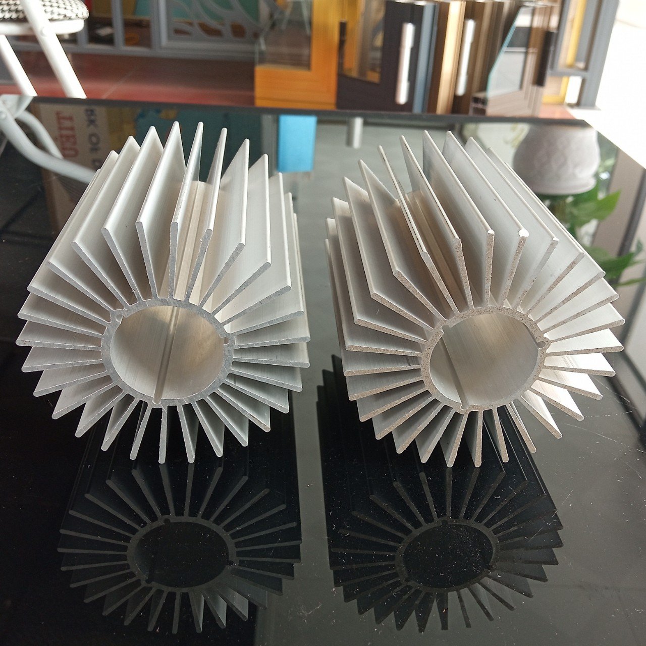 Aluminium Heat sink profile extrusion at very low cost custom aluminium profile extrusion Song Hong aluminium Vietnam