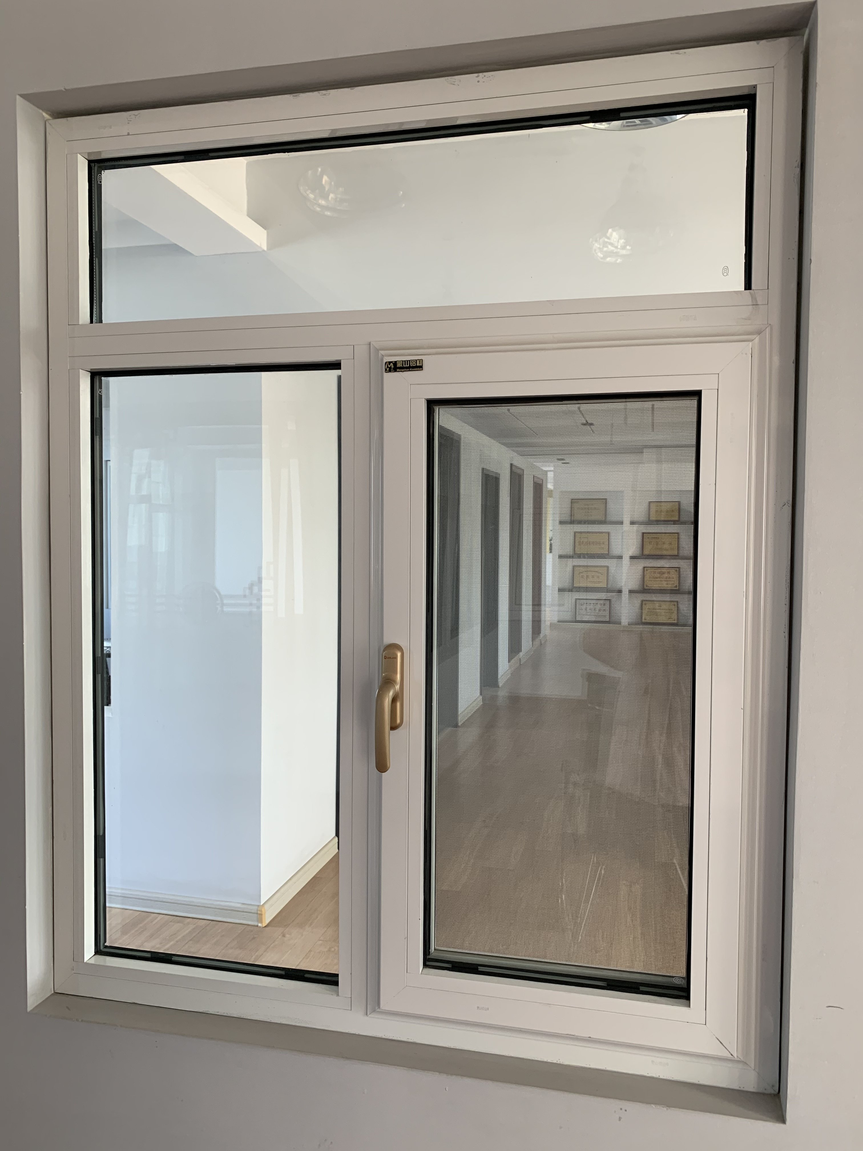 Aluminium profiles for East Africa to make windows and doors frames