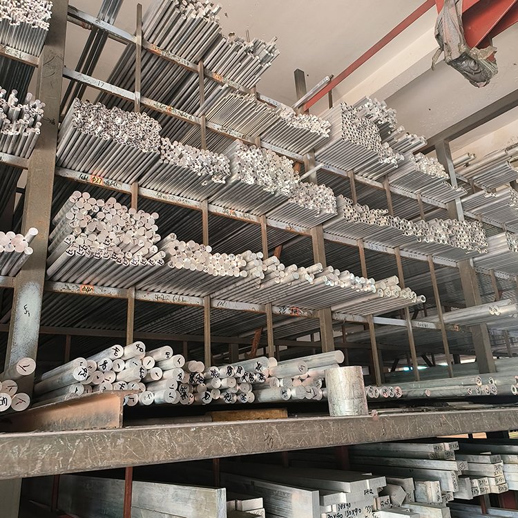 High Quality Aluminum 2A11 2024 3003 5052 5083 6061 6063 7075 T6 Aluminium Bar Alloy Aluminio Rod Round Bar In Stock
