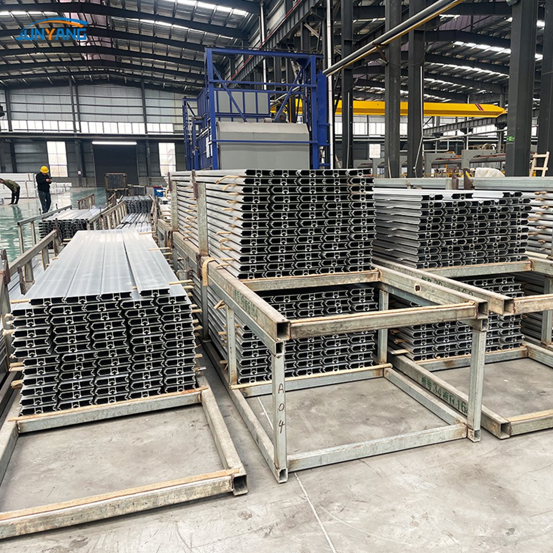 Super Quality Customized 6061 6063 T5 T6 Large-Diameter Hollow Special-Shaped Assembly track chute Extruded Aluminum Profiles