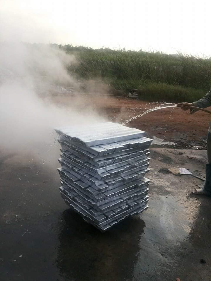 99.99% High Grade Zinc Ingot Pure Zamak3 Zamak5 Zamak8 Zinc Ingot