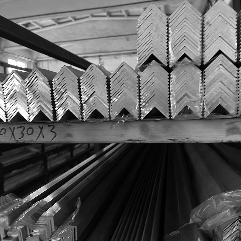 SADA Profiles Specifications Angle Aluminum 6063 6061 6082 Aluminum Alloy Are Diverse for Angle Aluminium Windows Doors Silver