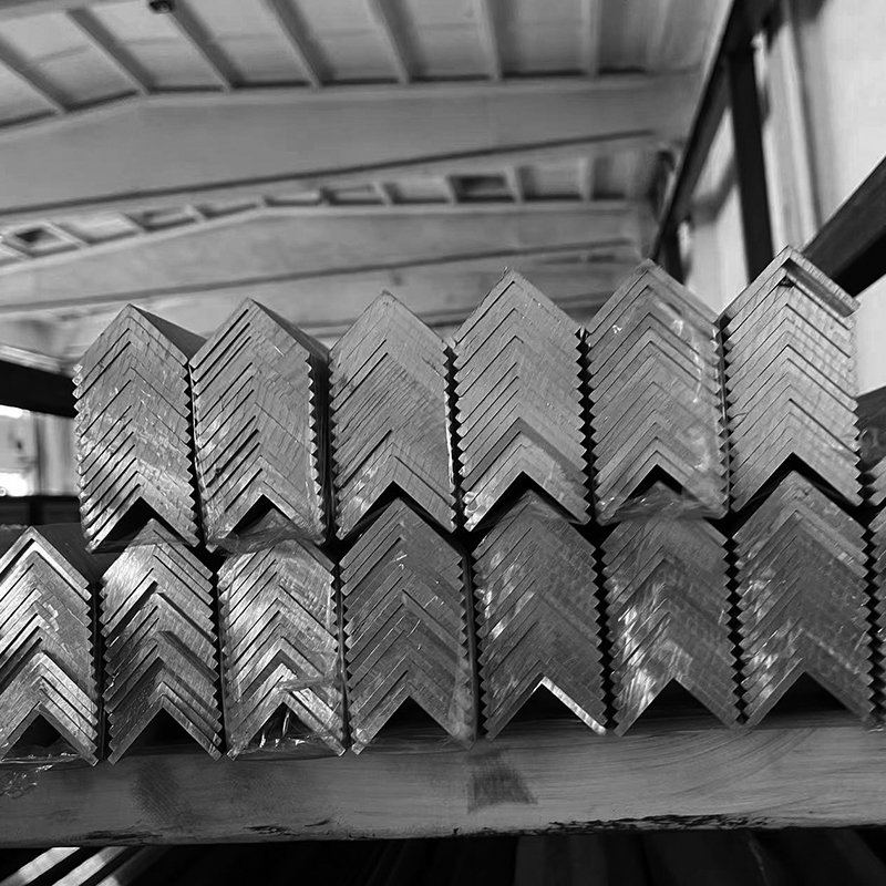 SADA Profiles Specifications Angle Aluminum 6063 6061 6082 Aluminum Alloy Are Diverse for Angle Aluminium Windows Doors Silver