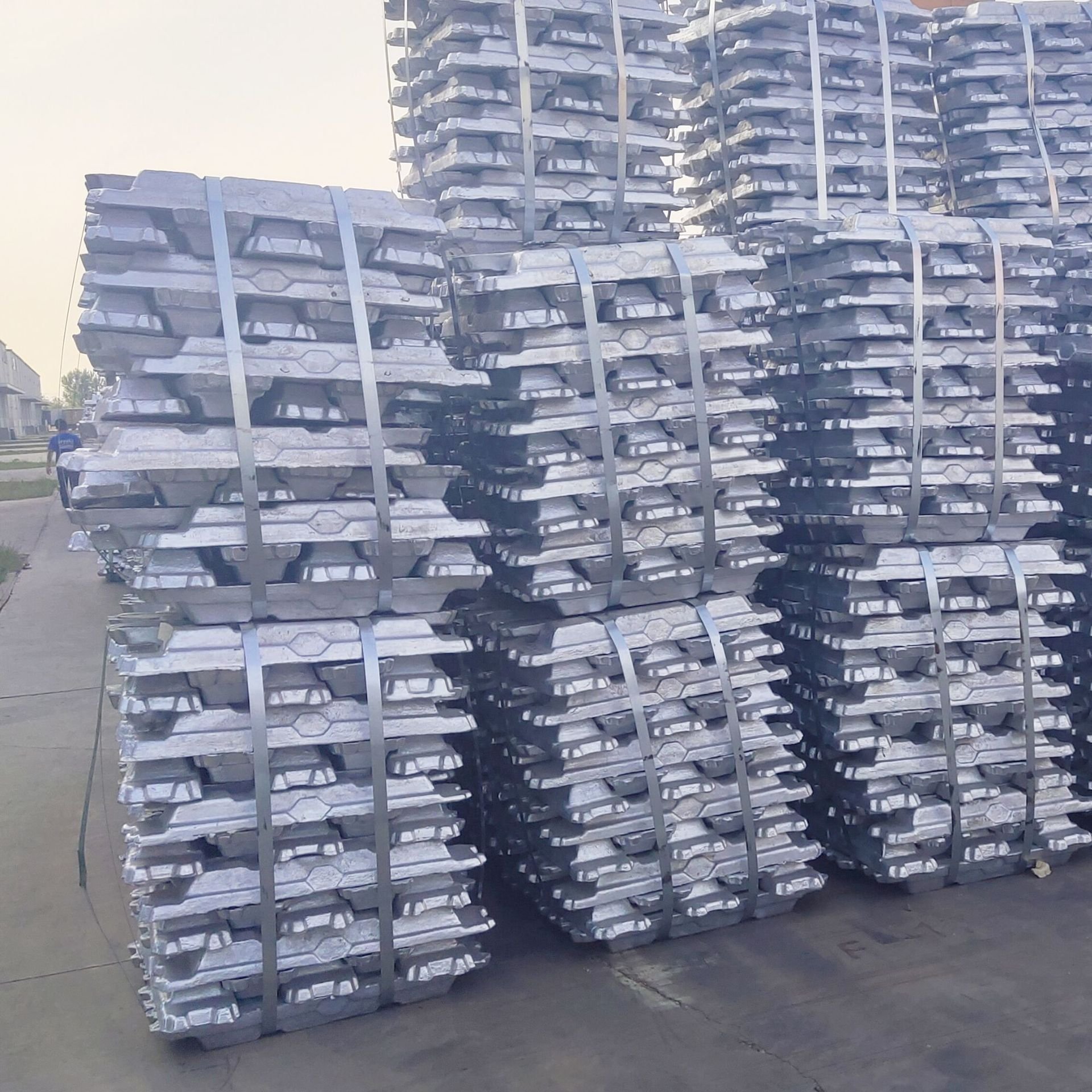 Pure Raw Material High Quality Aluminum Ingot Stock Aluminium Ingots with Cheap Price