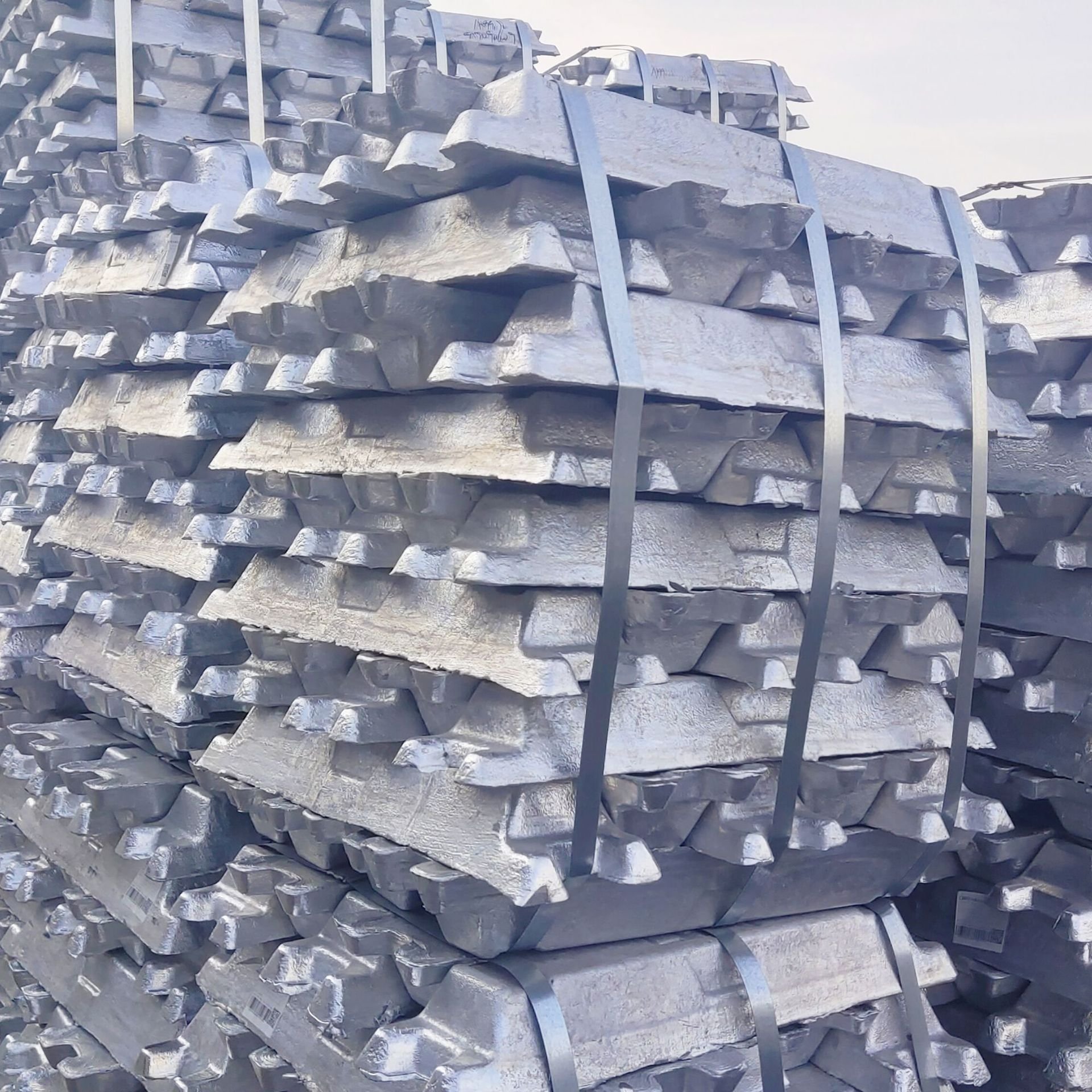 pure aluminum ingot Al99.90 Al99.85 Al99.70A Pure Alloy Aluminum Billets Ingot Prices