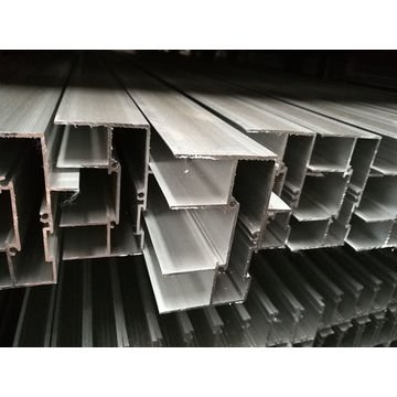 Aluminium profile for awnings, aluminium extrusion for the caravan window