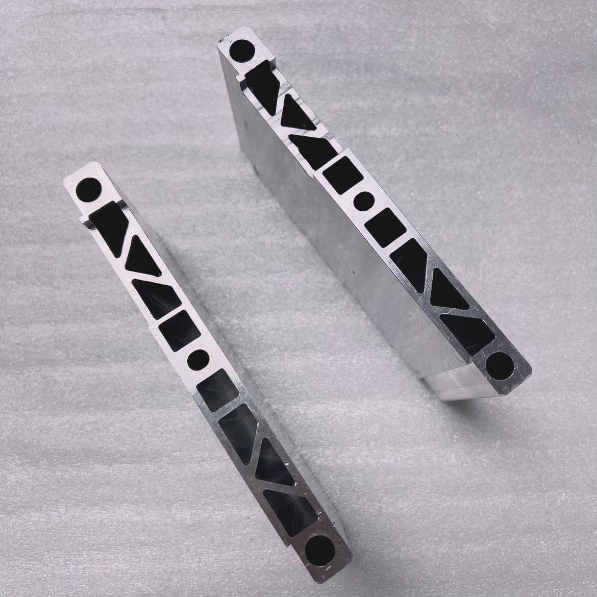 High Quality Aluminum Profiles EV Automotive Aluminum Profile Machining Battery Tray Parts