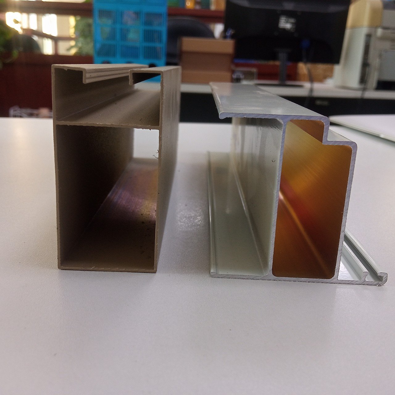 Aluminium Window sliding door profile and aluminium window frame profile hot selling in product