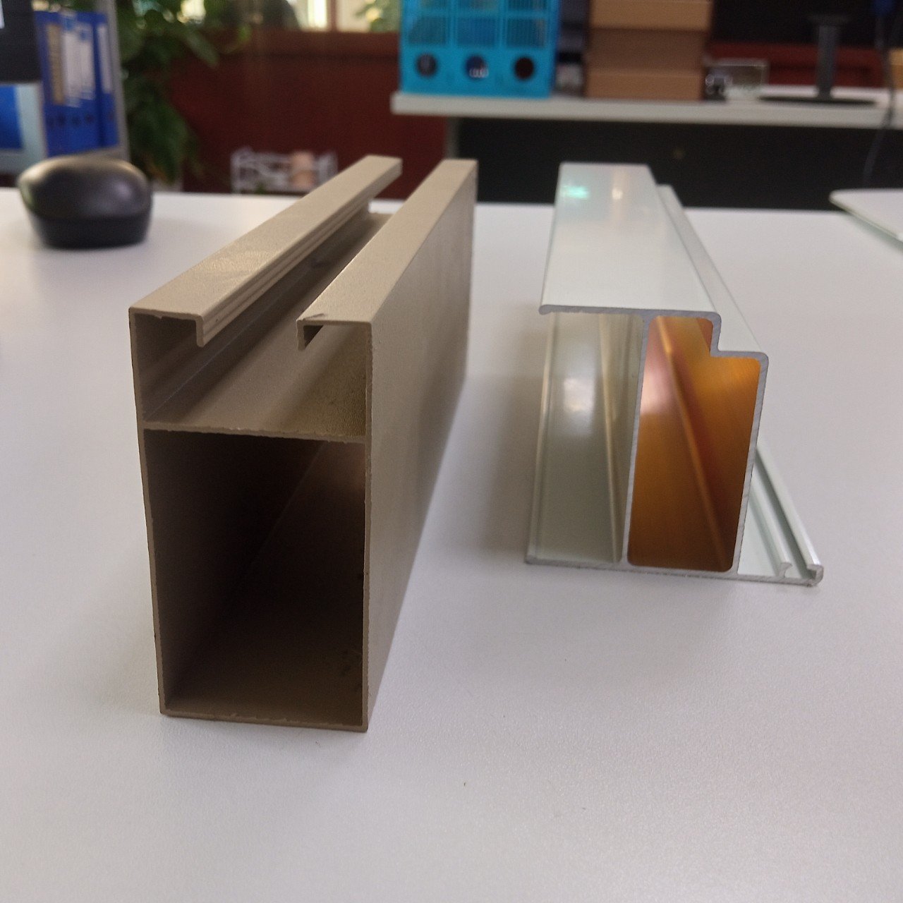 Aluminium Window sliding door profile and aluminium window frame profile hot selling in product