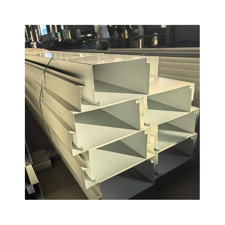 3003 Color Aluminum Accessories Fittings U Channel L Corner Aluminum Profiles for Sandwich Panels Windows Doors