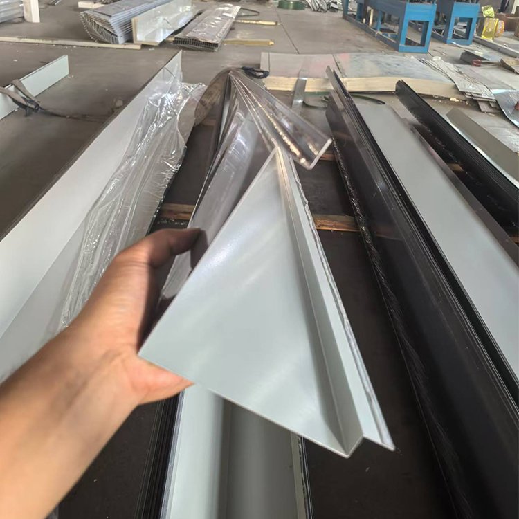 3003 Color Aluminum Accessories Fittings U Channel L Corner Aluminum Profiles for Sandwich Panels Windows Doors