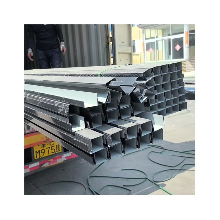 3003 Color Aluminum Accessories Fittings U Channel L Corner Aluminum Profiles for Sandwich Panels Windows Doors