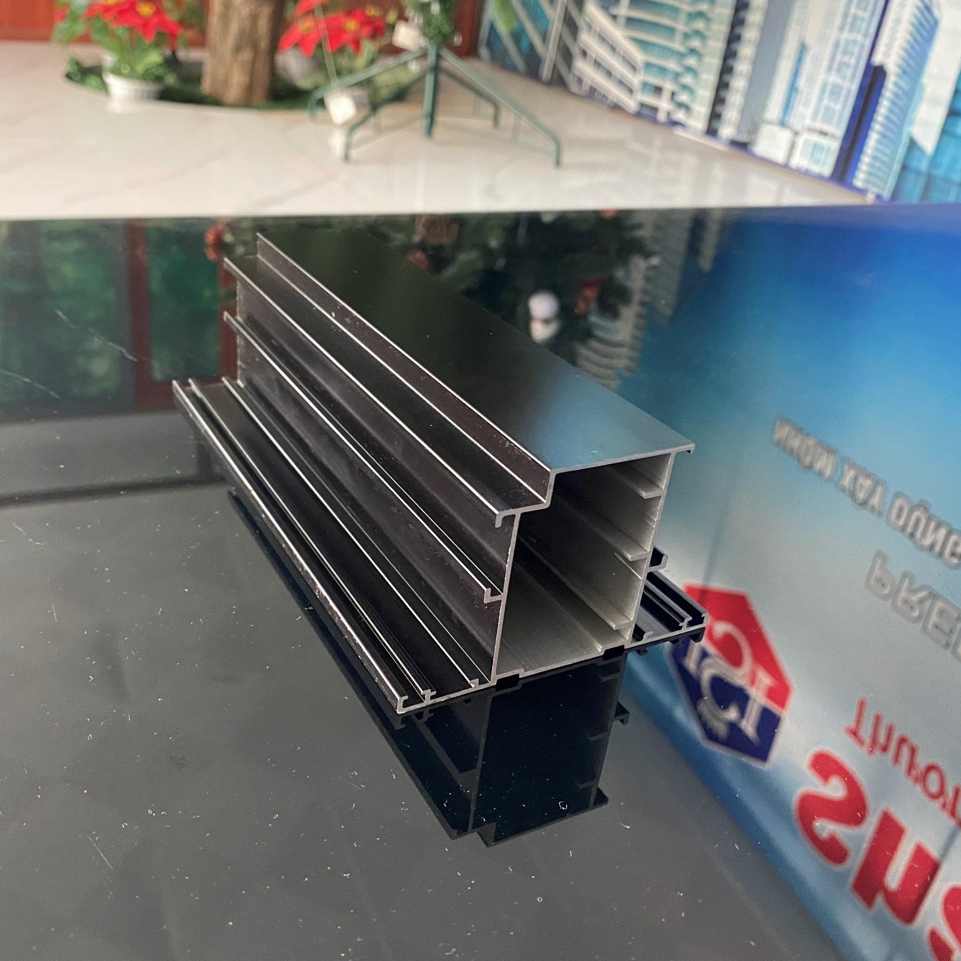 Shalumi High Quality Aluminum Extrusion For Doors and Windows in Vietnam