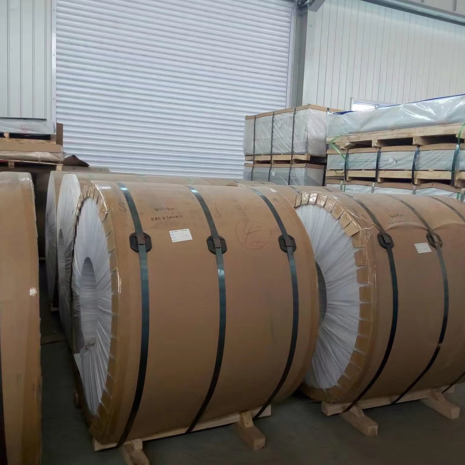 Custom Size Wholesale Price 1050 Coated Aluminum Coil Aluminium Coil Rol Aluminum Alloy Color Strip with Good Quality