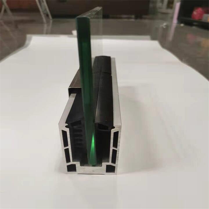 U Channel Frameless Glass Railing Accessories Factory price glass guardrail aluminum clip for hotel villa stair balcony