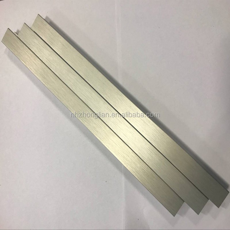 Aluminium handrails for outdoor steps/glass aluminium balcony railing profile factory/aluminium body guard extrusion price