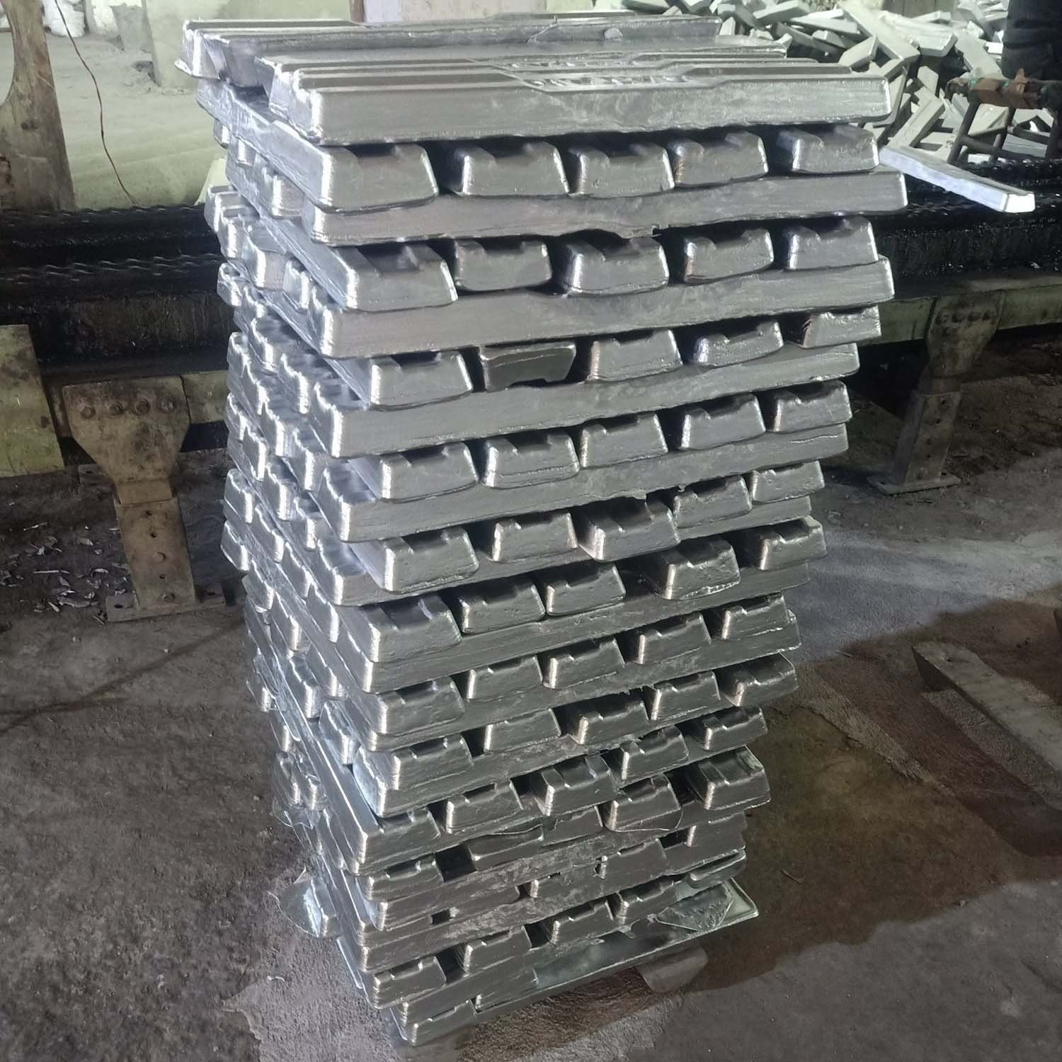 Aluminium Ingot A7 99.7% And A8 99.8% High Quality For Sale Ingot Adc12 Aluminium Alloy
