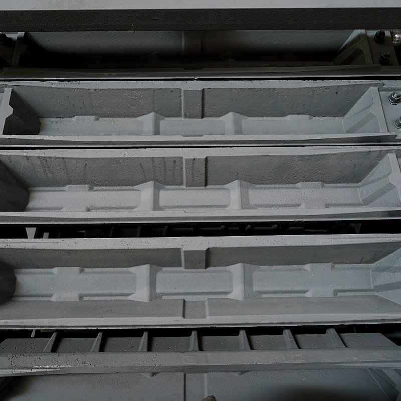 5T aluminum scraps melting and continuous casting machine 10kg aluminum ingot making conveyor