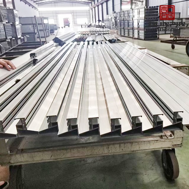 Aluminium Factory Customized Large Industrial Aluminium Profile Custom Aluminum Extrusion profile