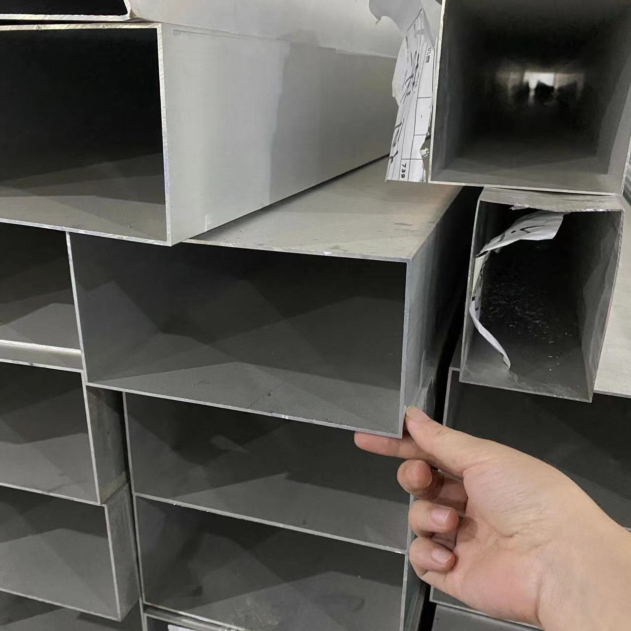 High quality milling powder coated anodized 200*50, 100*50 6063 T5 aluminum square hollow tubes profiles for different use