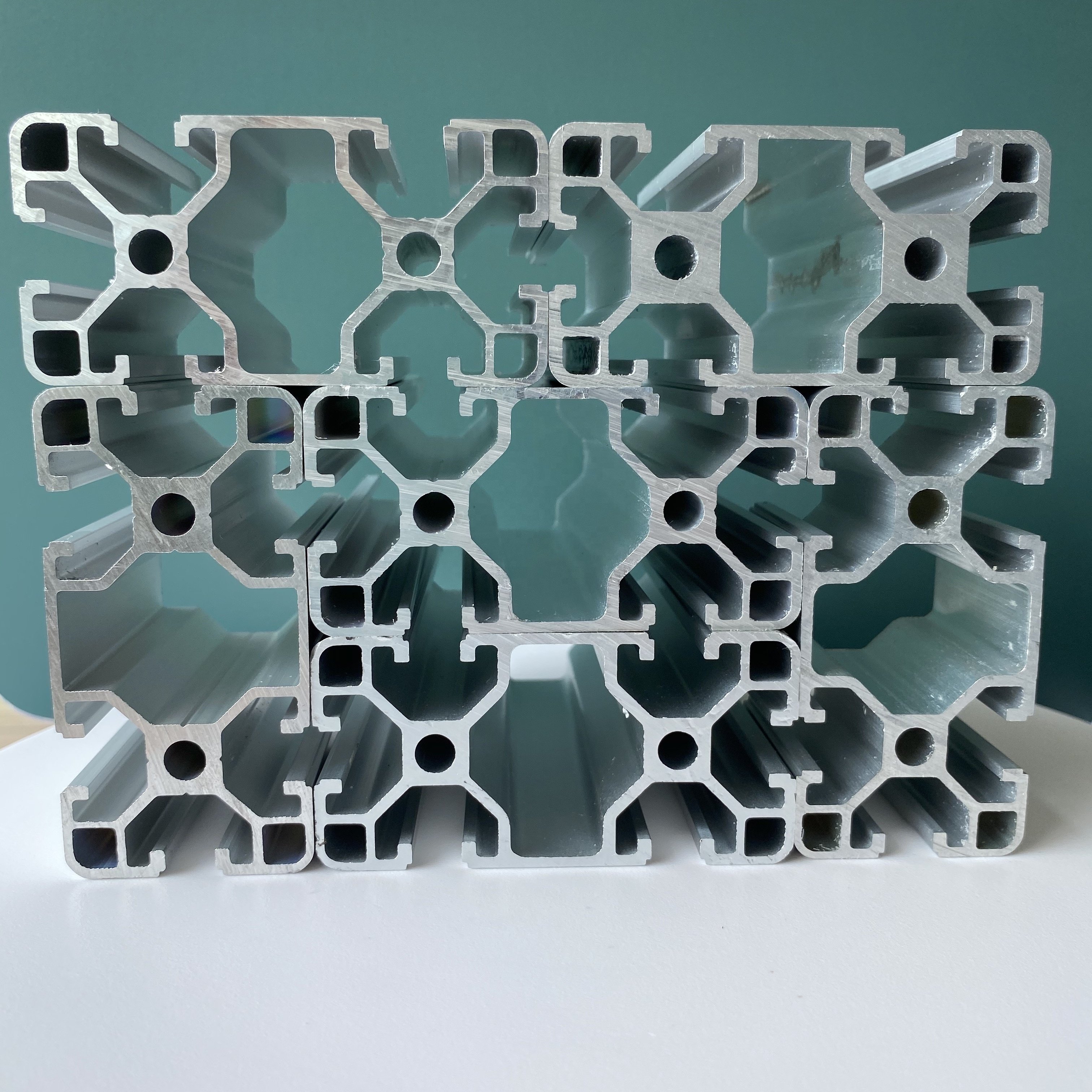 Customized Aluminum 20*20 40*40 45*45 V-slot Profiles t slot 4040 Industrial Aluminium Profiles extrusion production line