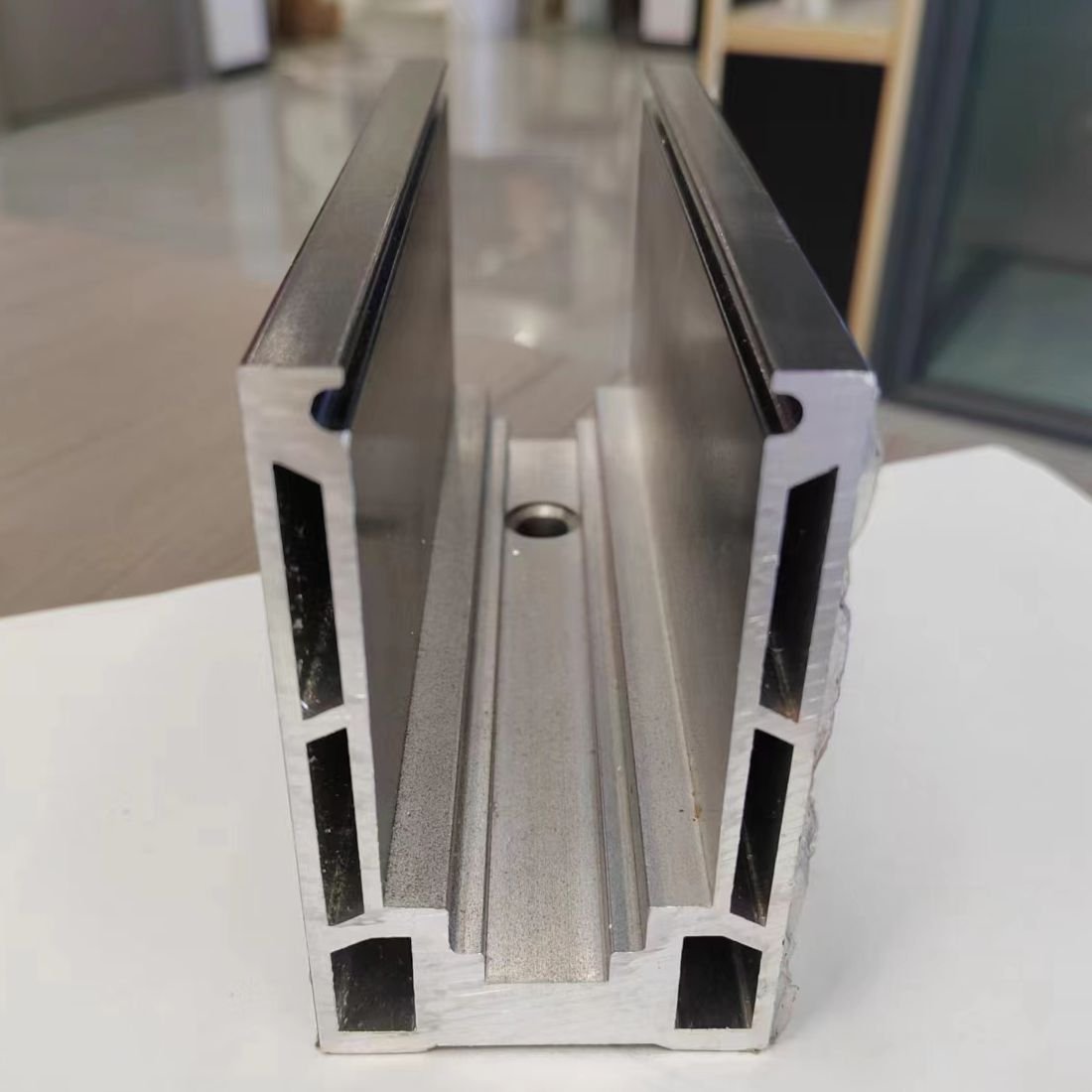 Good quality custom extruded aluminum alloy profile for glass frame base rail