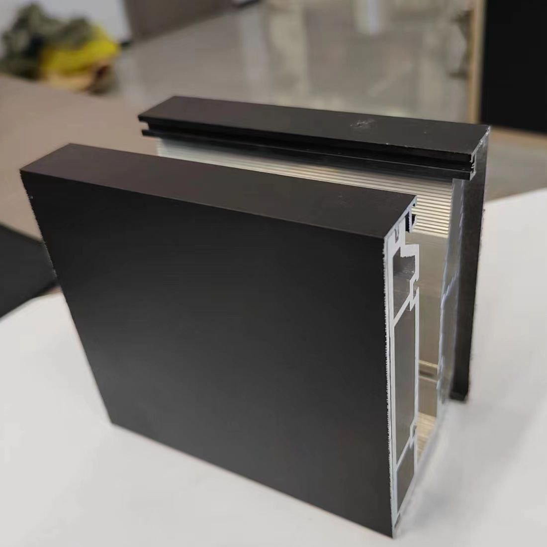 Good quality custom extruded aluminum alloy profile for glass frame base rail