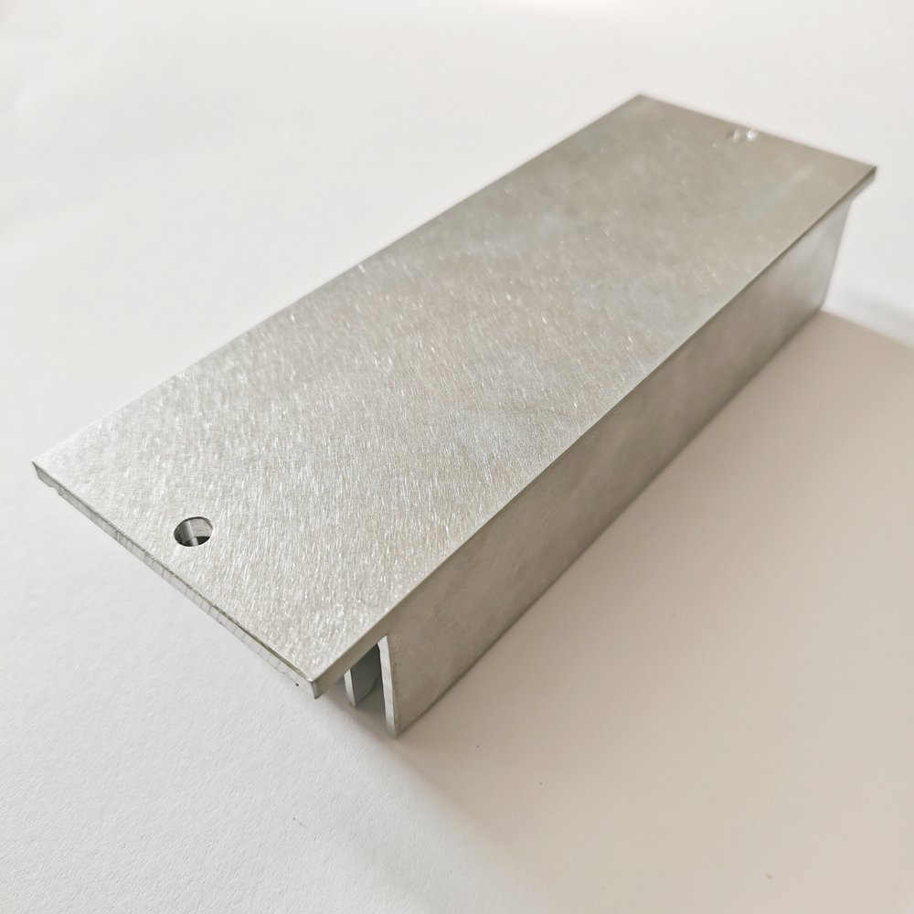 Custom CNC Milling 6063 T5 Extruded Heat Sink 60(W)*30(H)*165(L)mm Aluminum Profile Heatsink