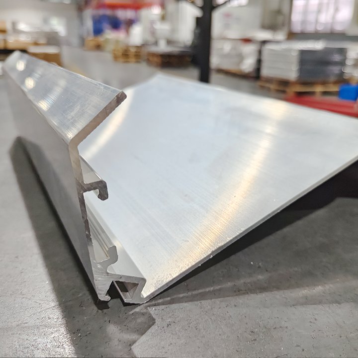 special shaped aluminum profile aluminum trailer decking aluminum pontoon decking for floating boat