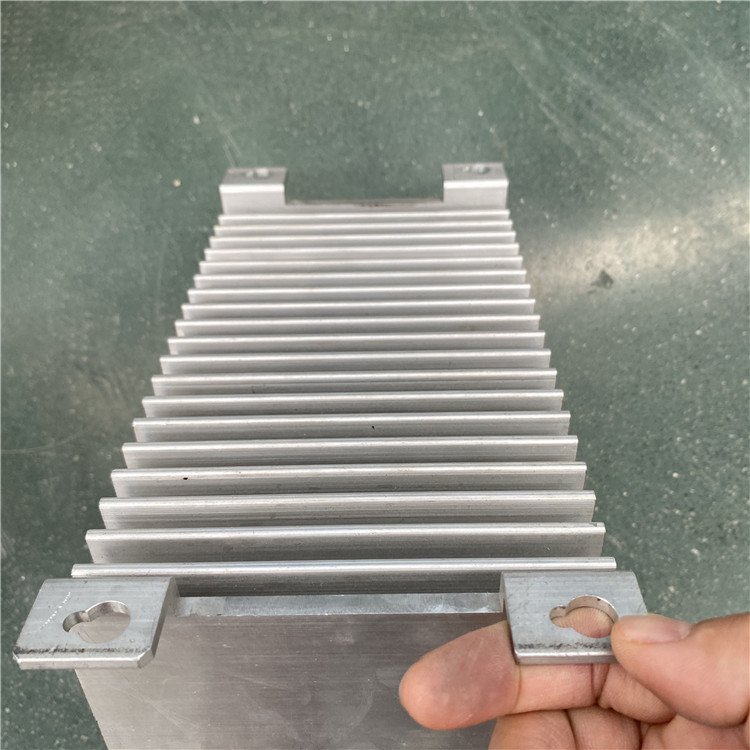 Heat Sink in Aluminum Profiles Manufacturer Heat Sink Radiator for Electronic Equipment Large Aluminum Heat Sink