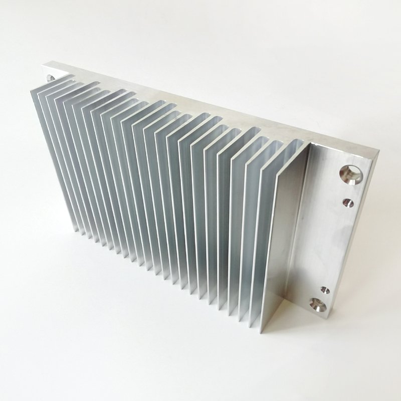 CNC Processed Aluminum Profile Heat Sink 210(W)*40(H)*110(L)mm Extruded Aluminum Heatsink