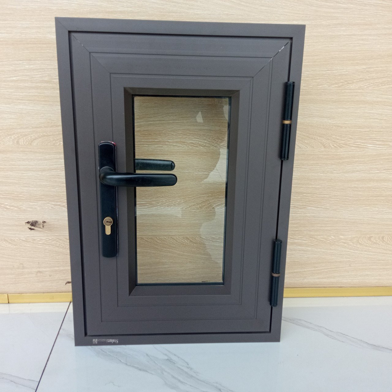 Full scale Aluminium window manufactured in Vietnam aluminium Window and door are available at Cheap cost