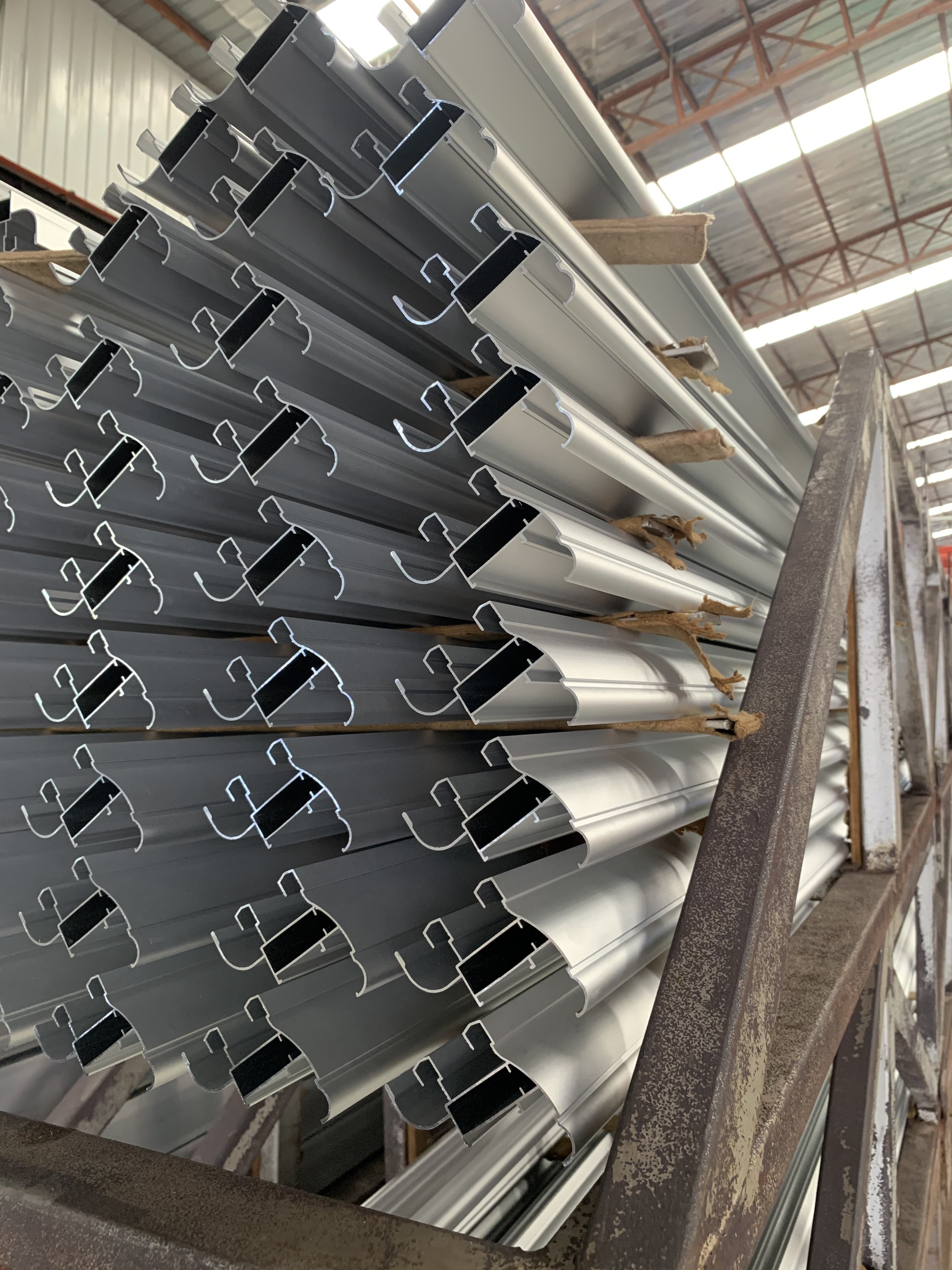 Extrusion Aluminum Profiles Aluminum Profile For Sliding Window to Cote D' Ivoire