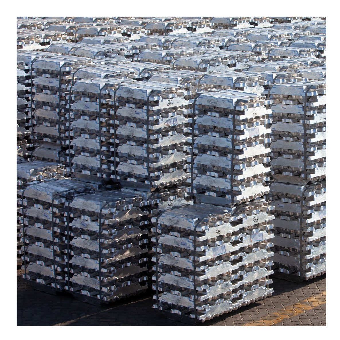2024 Aluminium Ingot / Aluminium Alloy Ingot From Thailand 99.5% 99.7% 99.8% 99.9% For Sale Best Quality